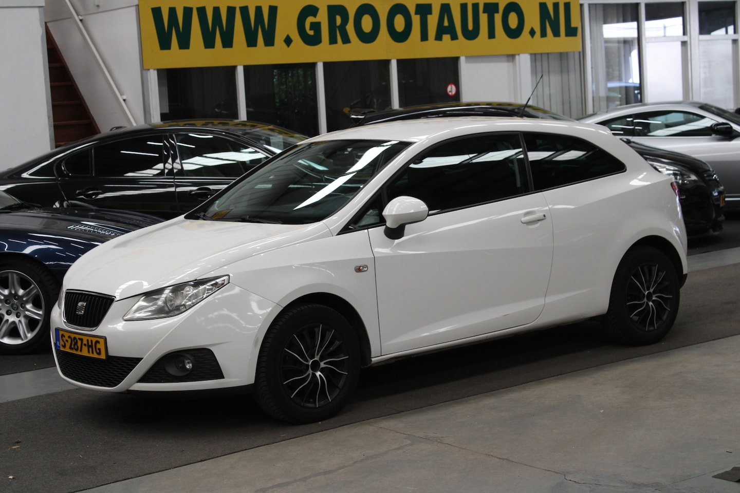 SEAT Ibiza SC - 1.6 Sport Airco, Cruise control, Sportstoelen, Isofix - AutoWereld.nl