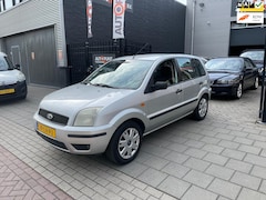 Ford Fusion - 1.6-16V Trend 1e Eigenaar Trekhaak NAP APK 1 Jaar