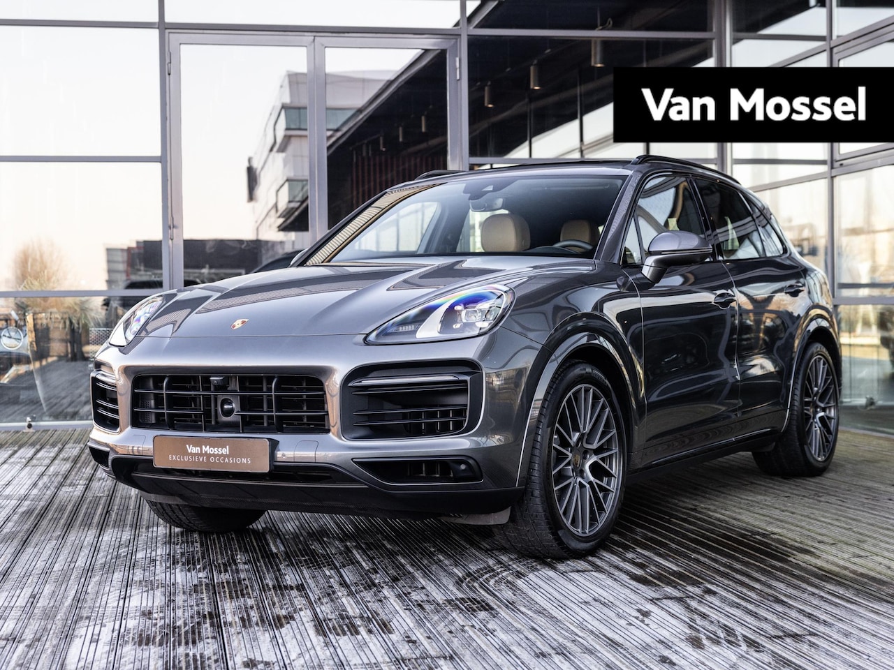 Porsche Cayenne - 3.0 | SPORTDESIGN | NL AUTO | VOLLEDIG PORSCHE ONDERHOUDEN | VIERWIELBESTURING | PANORAMA/ - AutoWereld.nl