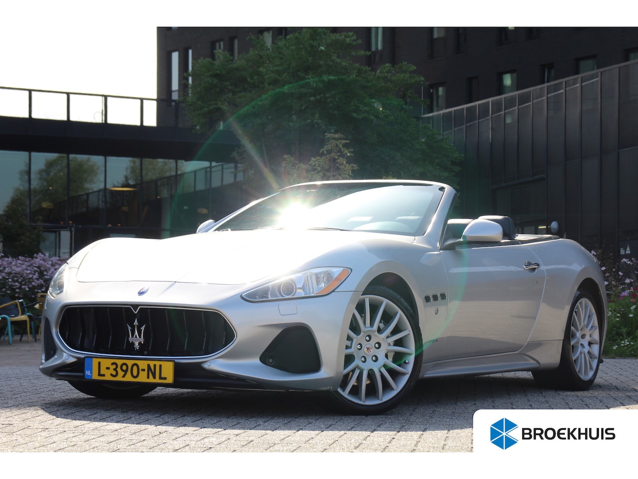 Maserati GranCabrio - 4.7 | DEALER ONDERHOUDEN! | FULL OPTION | UNIEKE STAAT! - AutoWereld.nl