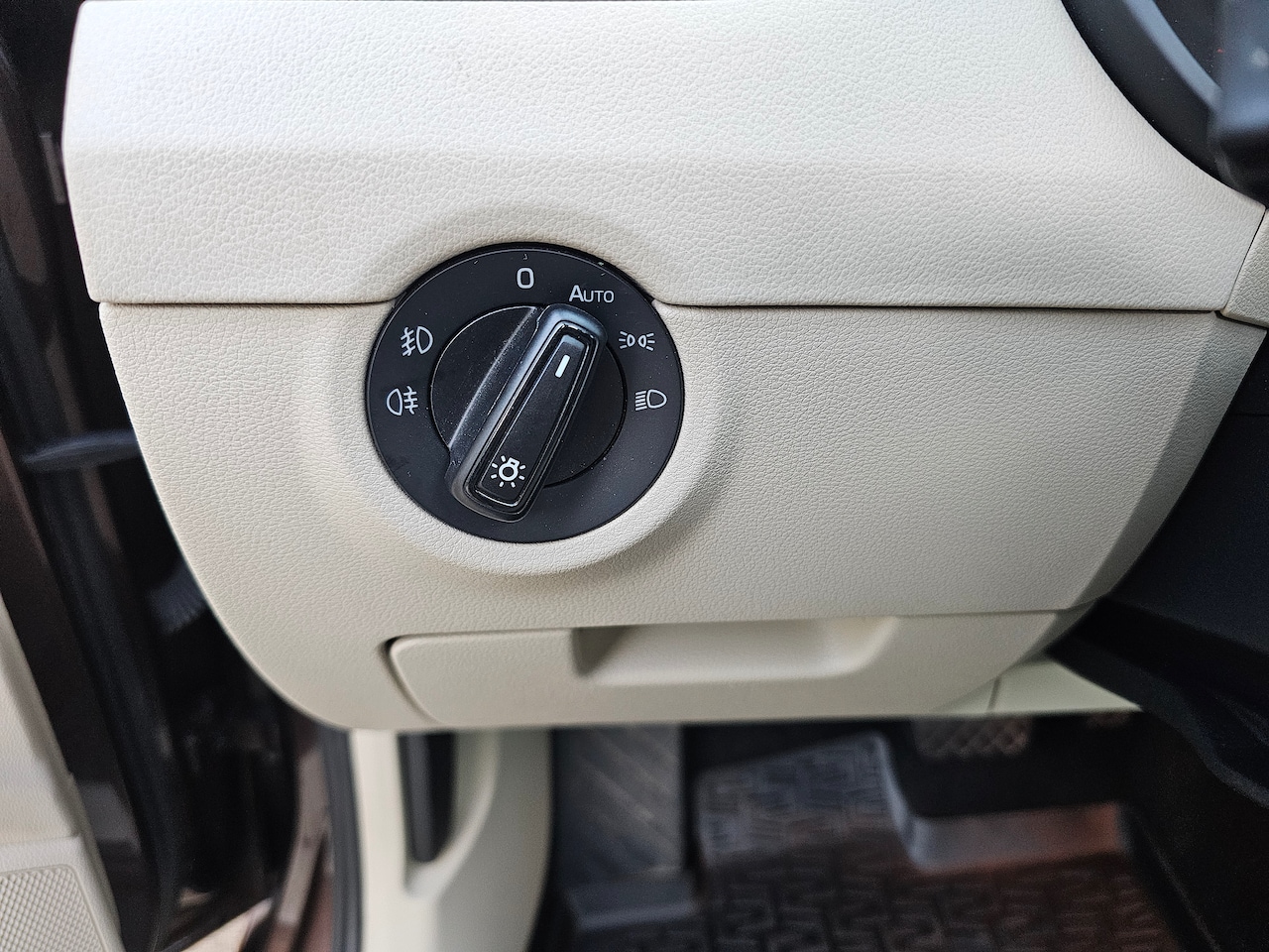 Skoda Octavia Combi - 1.0 TSI Greentech Style Business Panorama! Beige leer! DSG!