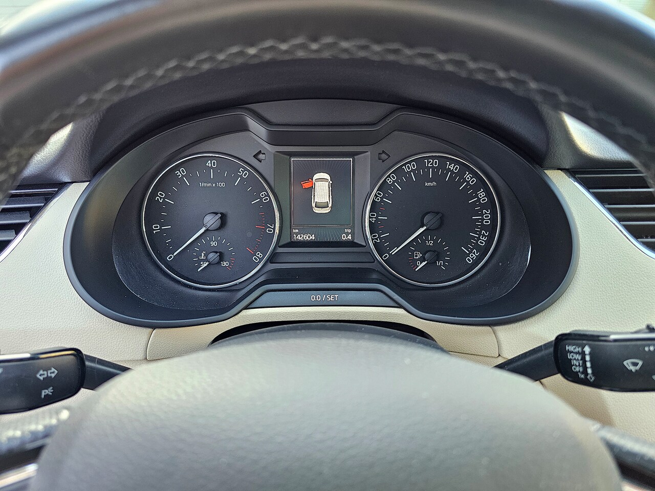 Skoda Octavia Combi - 1.0 TSI Greentech Style Business Panorama! Beige leer! DSG!