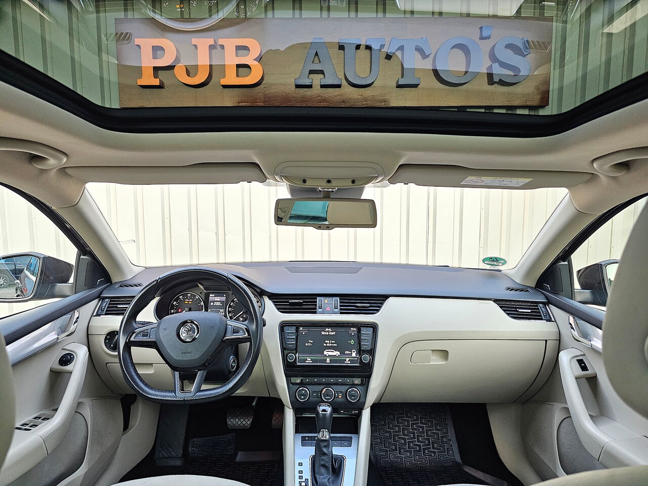 Skoda Octavia Combi - 1.0 TSI Greentech Style Business Panorama! Beige leer! DSG!