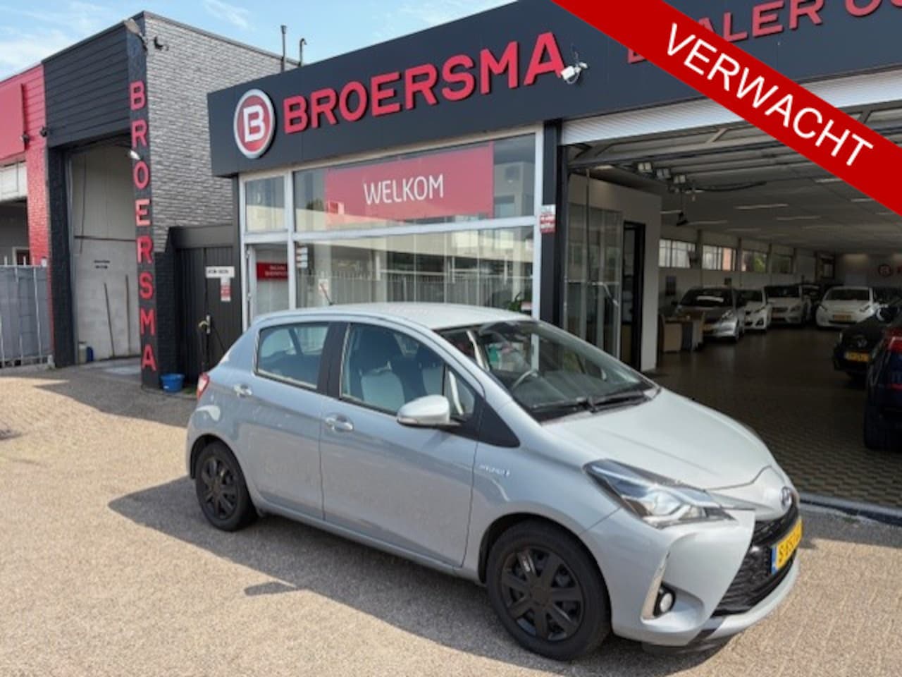Toyota Yaris - 1.5 Hybrid Active 67.000 KM * AUTOMAAT *NW APK *HYBRIDE * - AutoWereld.nl
