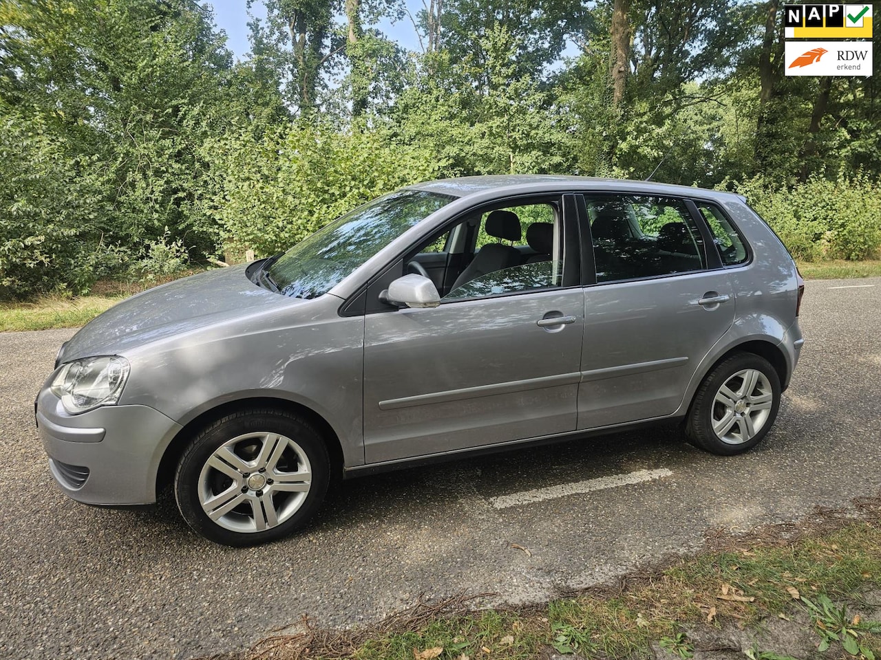 Volkswagen Polo - 1.4-16V Comfortline AUTOMAAT - AutoWereld.nl