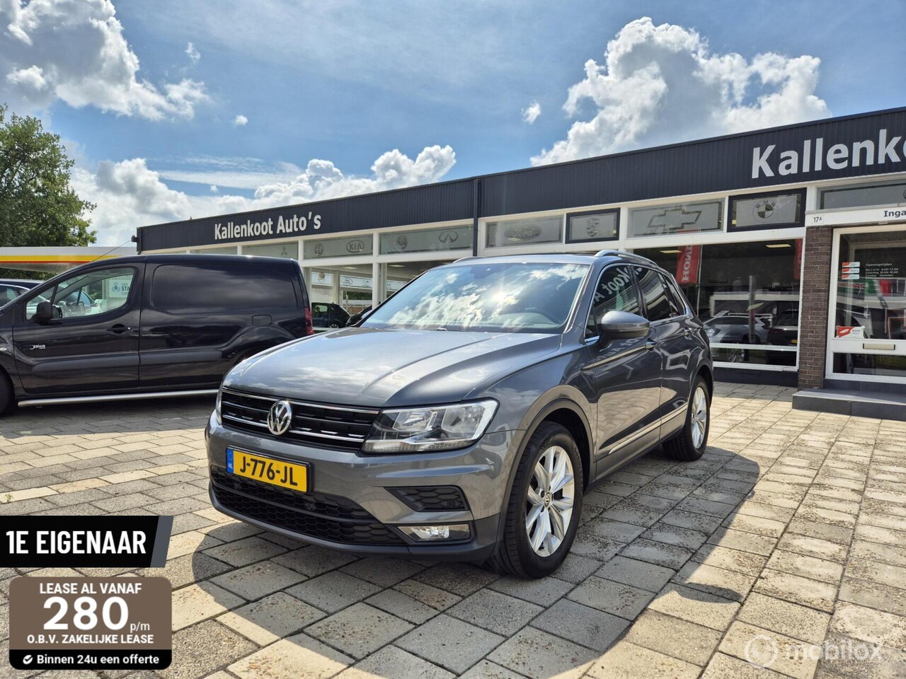 Volkswagen Tiguan - 1.5 TSI Pano, Massage, Trekhaak, E-Klep - AutoWereld.nl