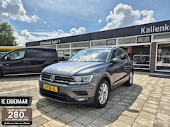 Volkswagen Tiguan - 1.5 TSI Pano, Massage, Trekhaak, E-Klep