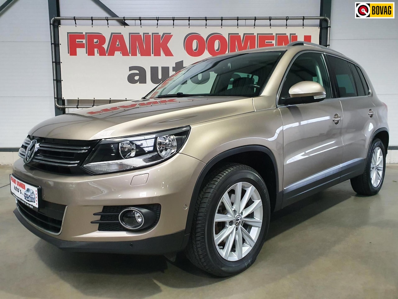 Volkswagen Tiguan - 2.0 TFSI 210PK Sport&Style 4Motion + OH HISTORIE|PANORAMA|NAVI|LEDER|PARK ASSIST|KEYLESS|T - AutoWereld.nl