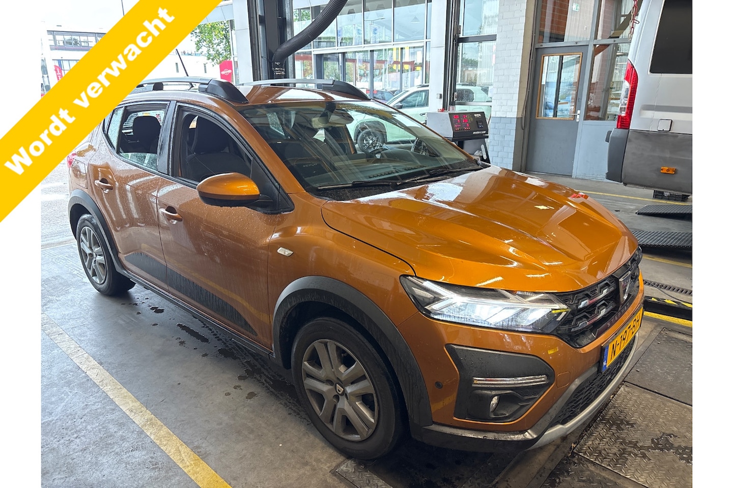 Dacia Sandero Stepway - 1.0 TCe 100 Bi-Fuel, Camera! Carplay! VERWACHT!! - AutoWereld.nl