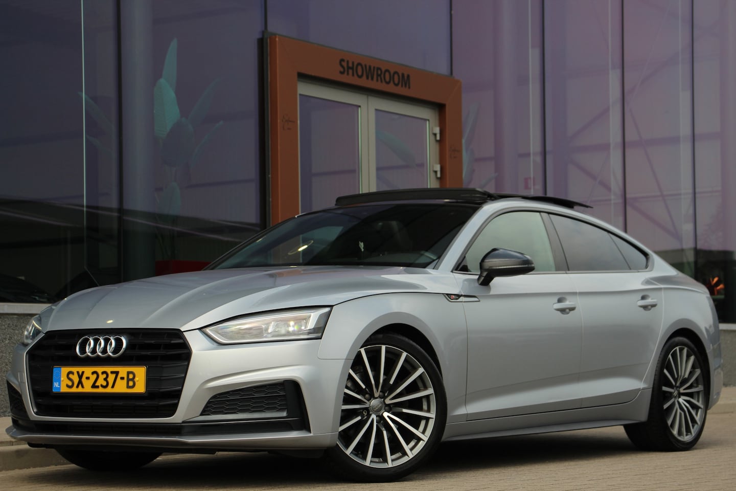 Audi A5 Sportback - 2.0 TFSI MHEV Sport S-line Edition | Pano. | 19'' | Half leder - AutoWereld.nl