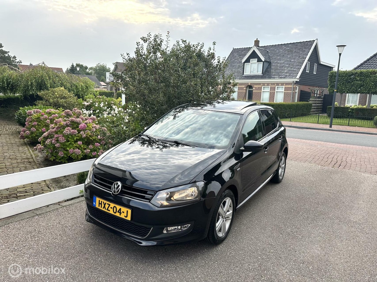 Volkswagen Polo - 1.4-16V 5-DEURS MATCH PANORAMADAK NAVIGATIE STOELVERWARMING PARKEERSENSOREN ZEER MOOIE UIT - AutoWereld.nl