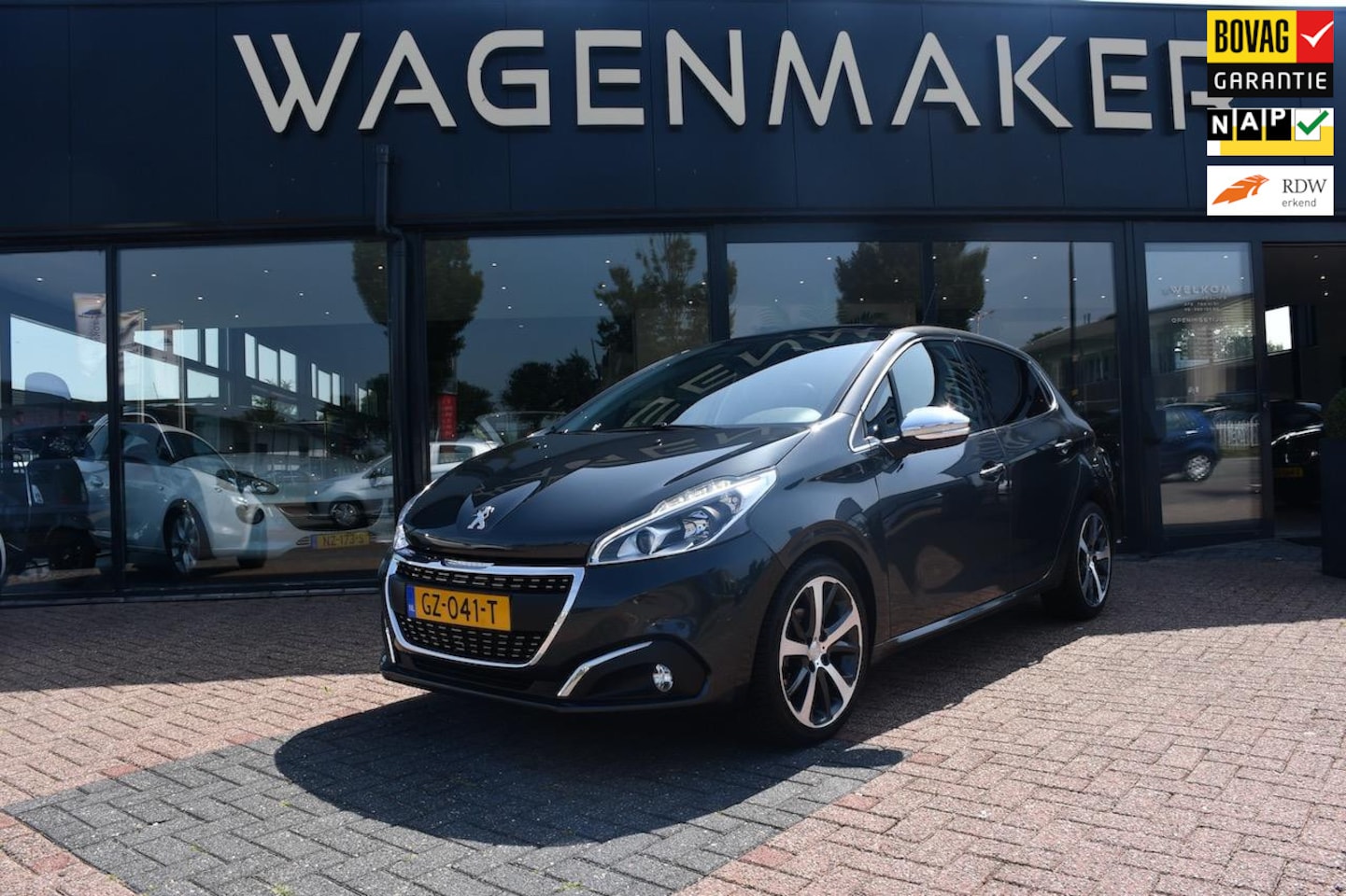 Peugeot 208 - 1.2 PureTech Première NAVI|Cruise|PANO|CAMERA - AutoWereld.nl