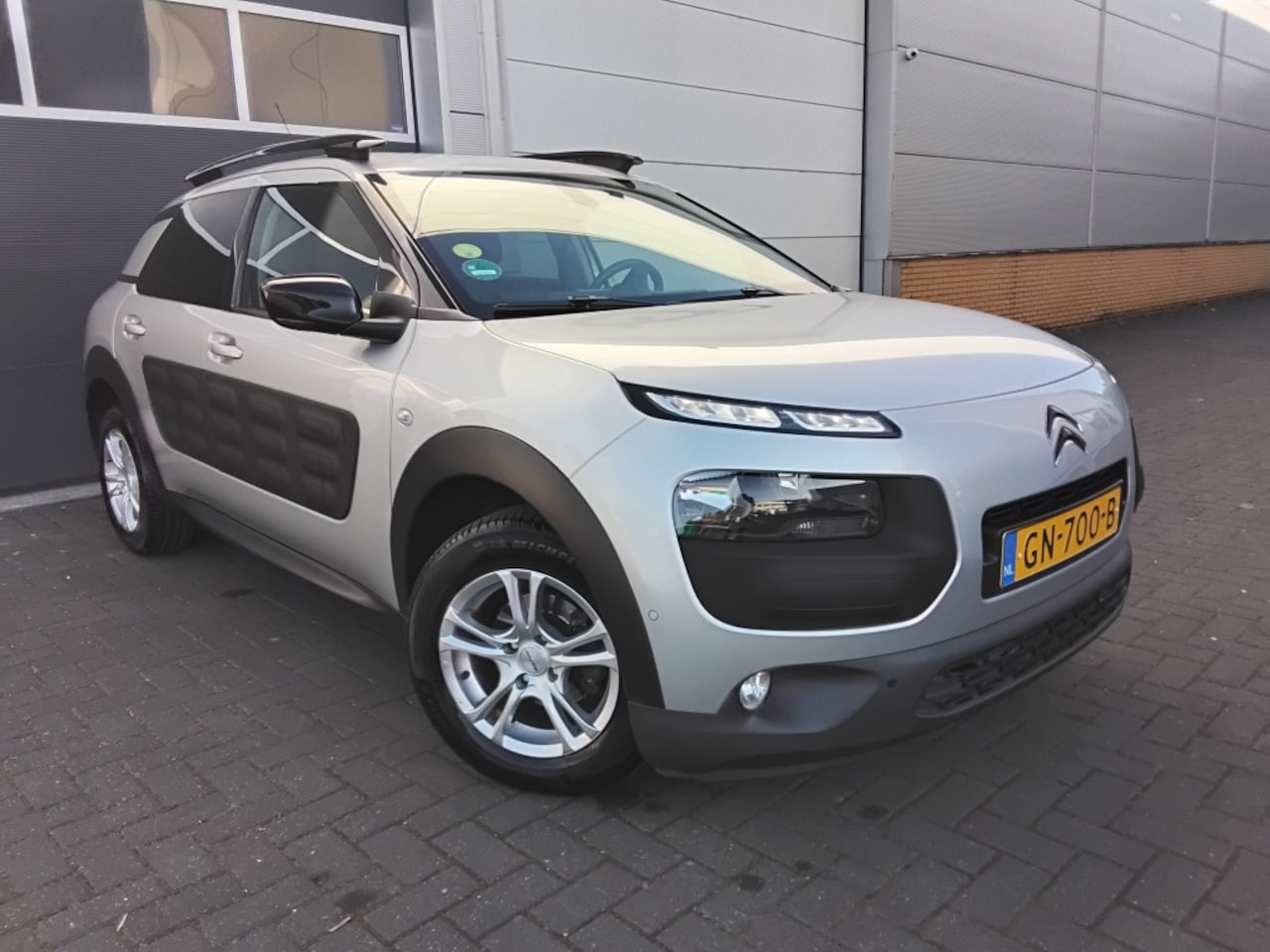 Citroën C4 Cactus - 1.6 BlueHDi Shine / CAMERA / NWE APK! - AutoWereld.nl