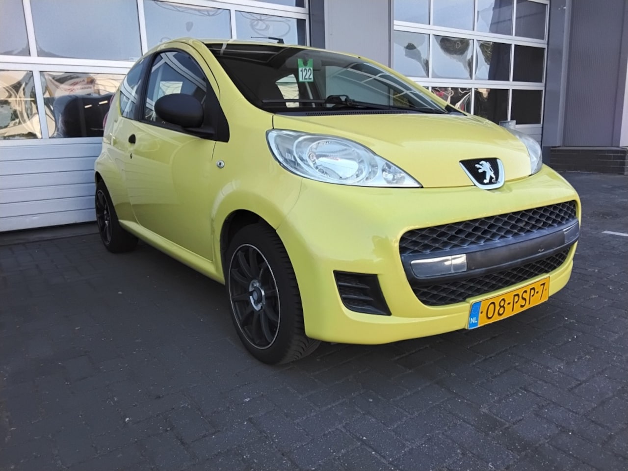 Peugeot 107 - 1.0-12V Accent 1.0-12V Accent - AutoWereld.nl