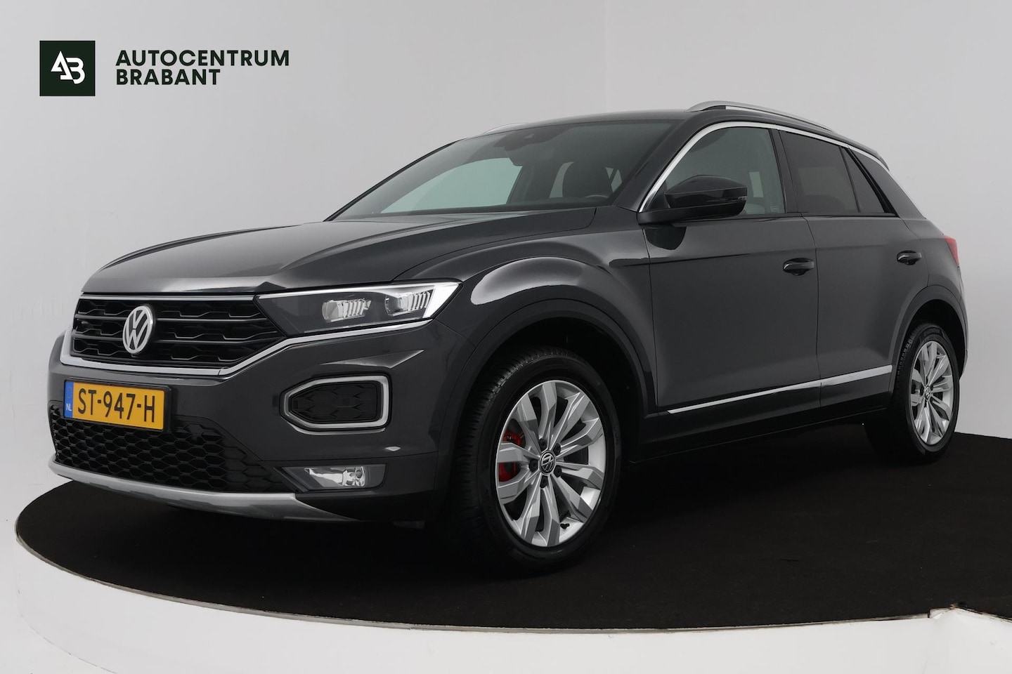 Volkswagen T-Roc - 1.5 TSI Sport (TREKHAAK, DIGITALE COCKPIT, STOELVERWARMING, AUTOMAAT, ACHTERUITRIJCAMERA, - AutoWereld.nl