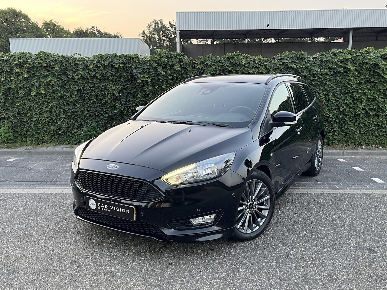 Ford Focus Wagon - 1.0 ST-Line * Carplay * Cruise * Navi * Nieuwe Distributie * Garantie - AutoWereld.nl