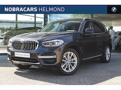 BMW X3 - xDrive20i Luxury Line Automaat / Panoramadak / Trekhaak / Achteruitrijcamera / Sportstoele