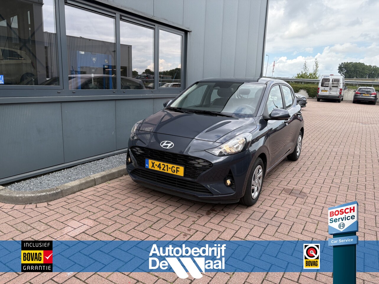 Hyundai i10 - 1.0 Automaat Comfort 5-zits CARPLAY/CRUISE/AIRCO/DAB - AutoWereld.nl