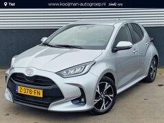 Toyota Yaris - 1.5 Hybrid 115 First Edition Navigatie, Smart Key, Achteruitrijcamera, Privacy glass, LMV,