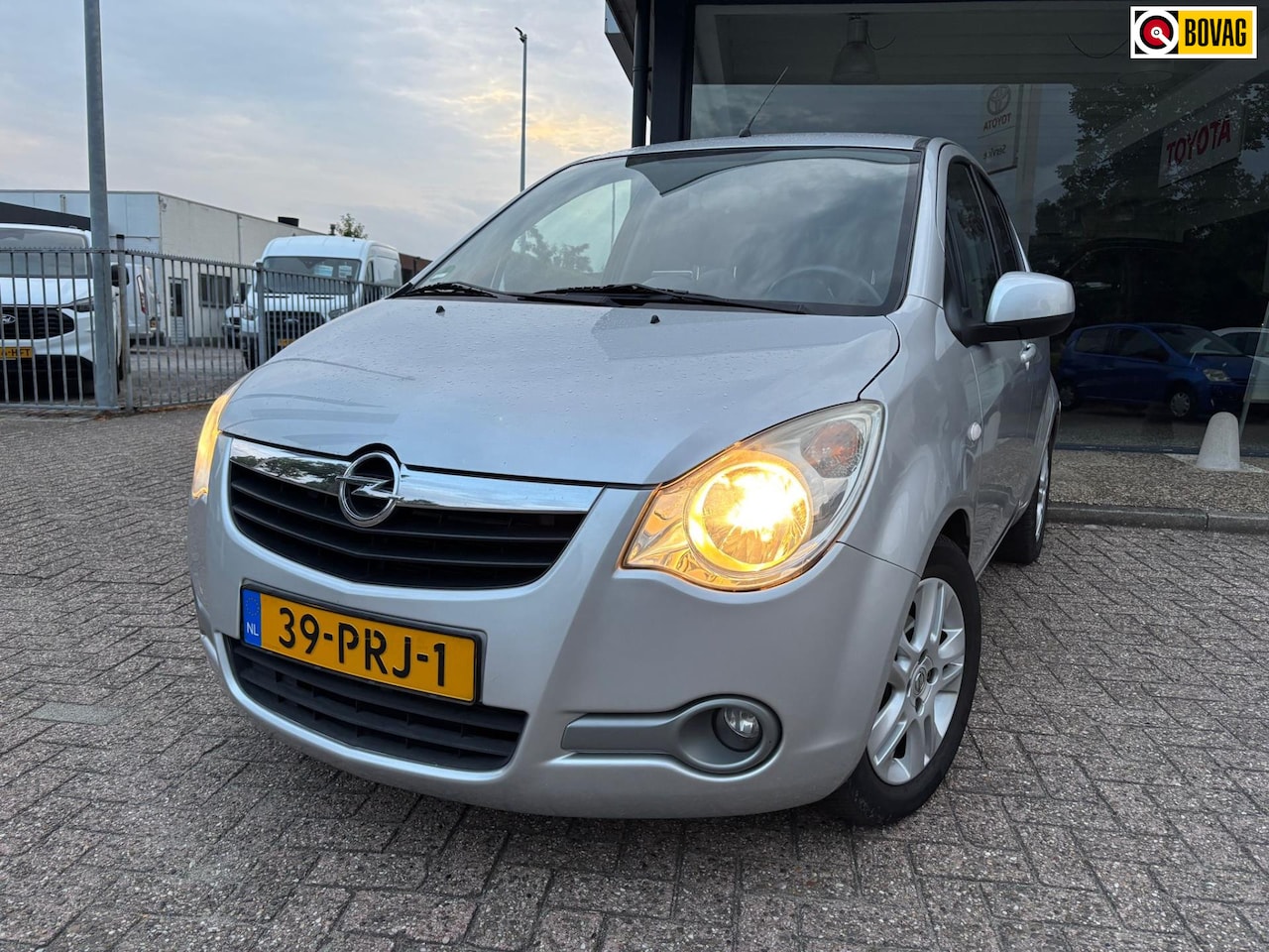Opel Agila - 1.2 Edition|Automaat|Trekhaak - AutoWereld.nl
