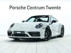 Porsche 911 - Carrera 4 GTS