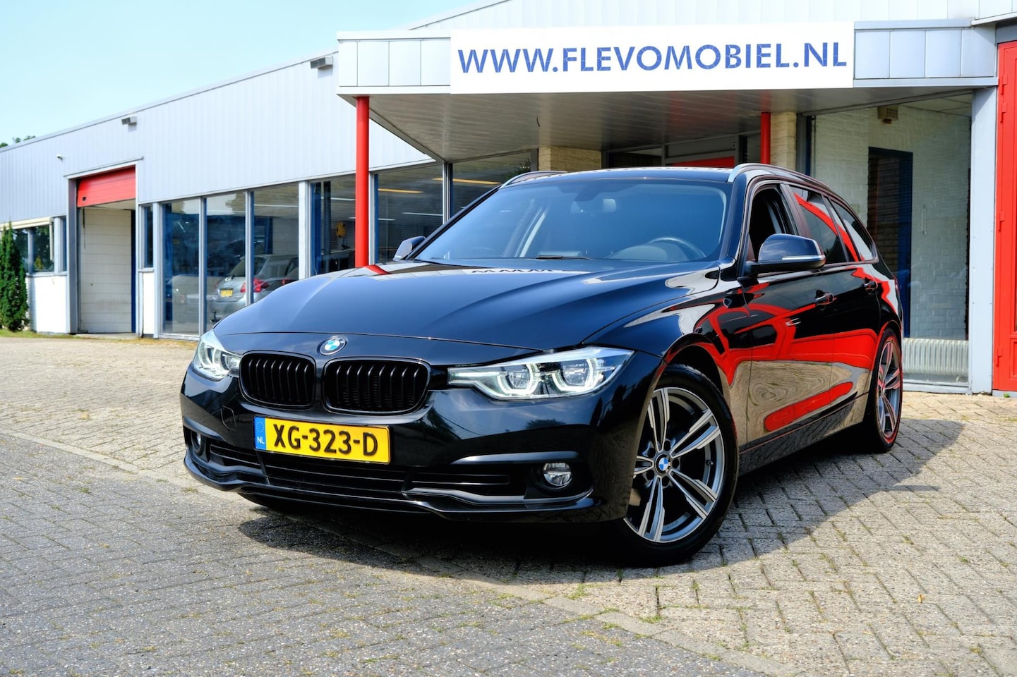 BMW 3-serie Touring - 318i Executive Aut. Navi|Clima|LMV - AutoWereld.nl