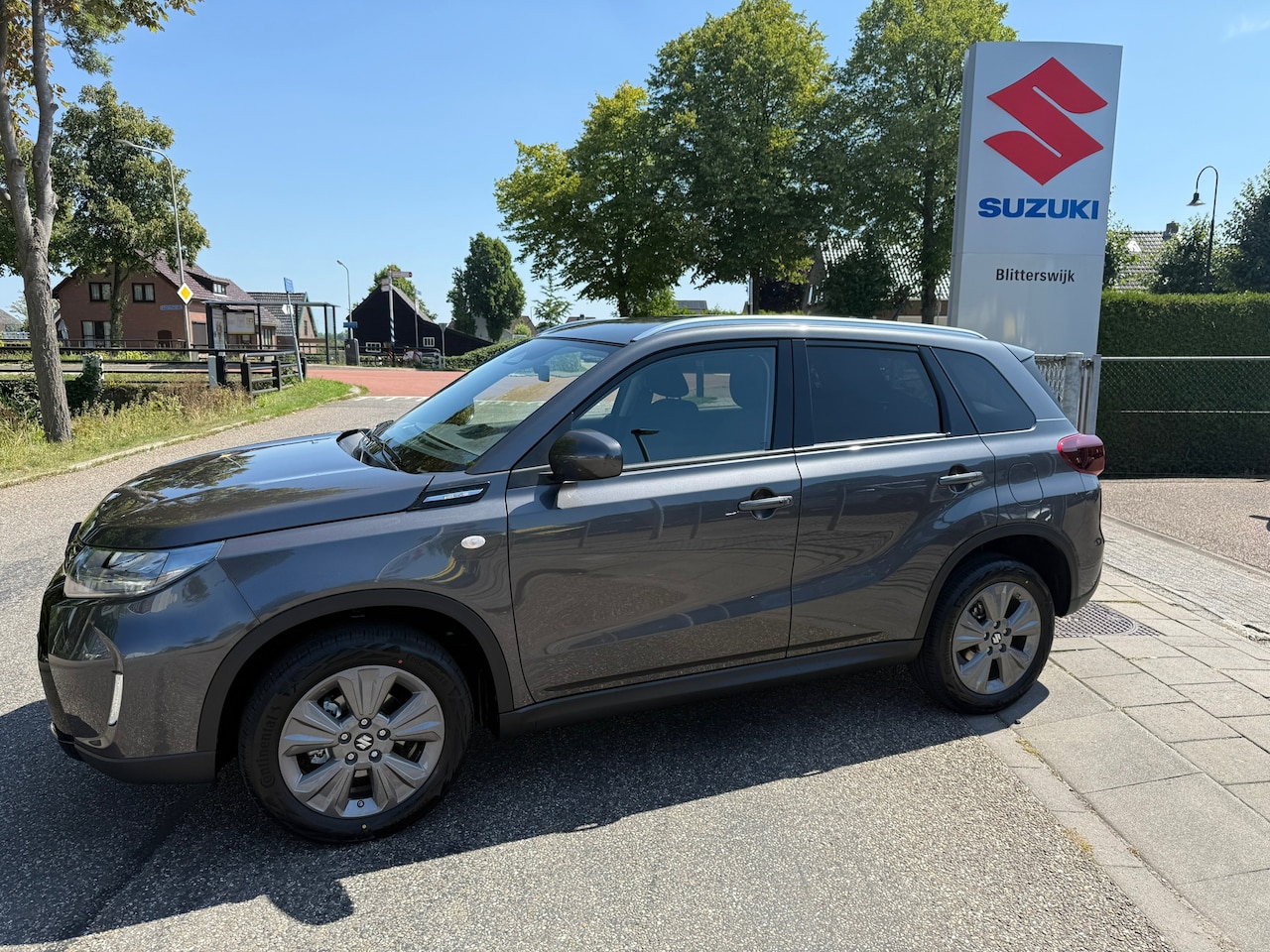 Suzuki Vitara - 1.4 Boosterjet Select Smart Hybrid BJ 2025 // 1500 kilo trekgewicht // Nieuwstaat // Snel - AutoWereld.nl