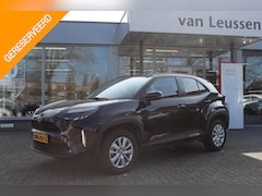 Toyota Yaris Cross - 1.5 HYBRID KEYLESS STOEL-STUUR & WISSERVERW. EL ACHTERKLEP NAVI LED VERLICHTING HEAD-UP DI