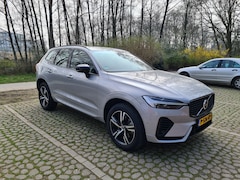 Volvo XC60 - 2.0 Recharge T6 AWD R-Design PANO, LONG RANGE 18,6KW, GUARD KL.3 ALARM, Ned.Auto, Model jaar 2023!!