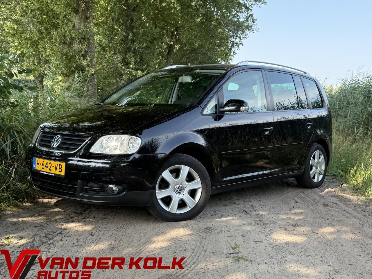 Volkswagen Touran - 1.4 TSI Cruise Climate Navi Lichtmetaal Trekhaak - AutoWereld.nl