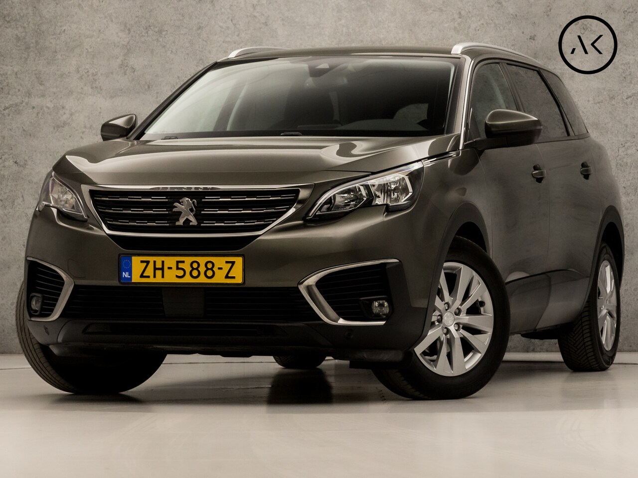 Peugeot 5008 - 1.2 PureTech Sport 7 Persoons (APPLE CARPLAY, GROOT NAVI, PARKEERSENSOREN, SPORTSTOELEN, G - AutoWereld.nl