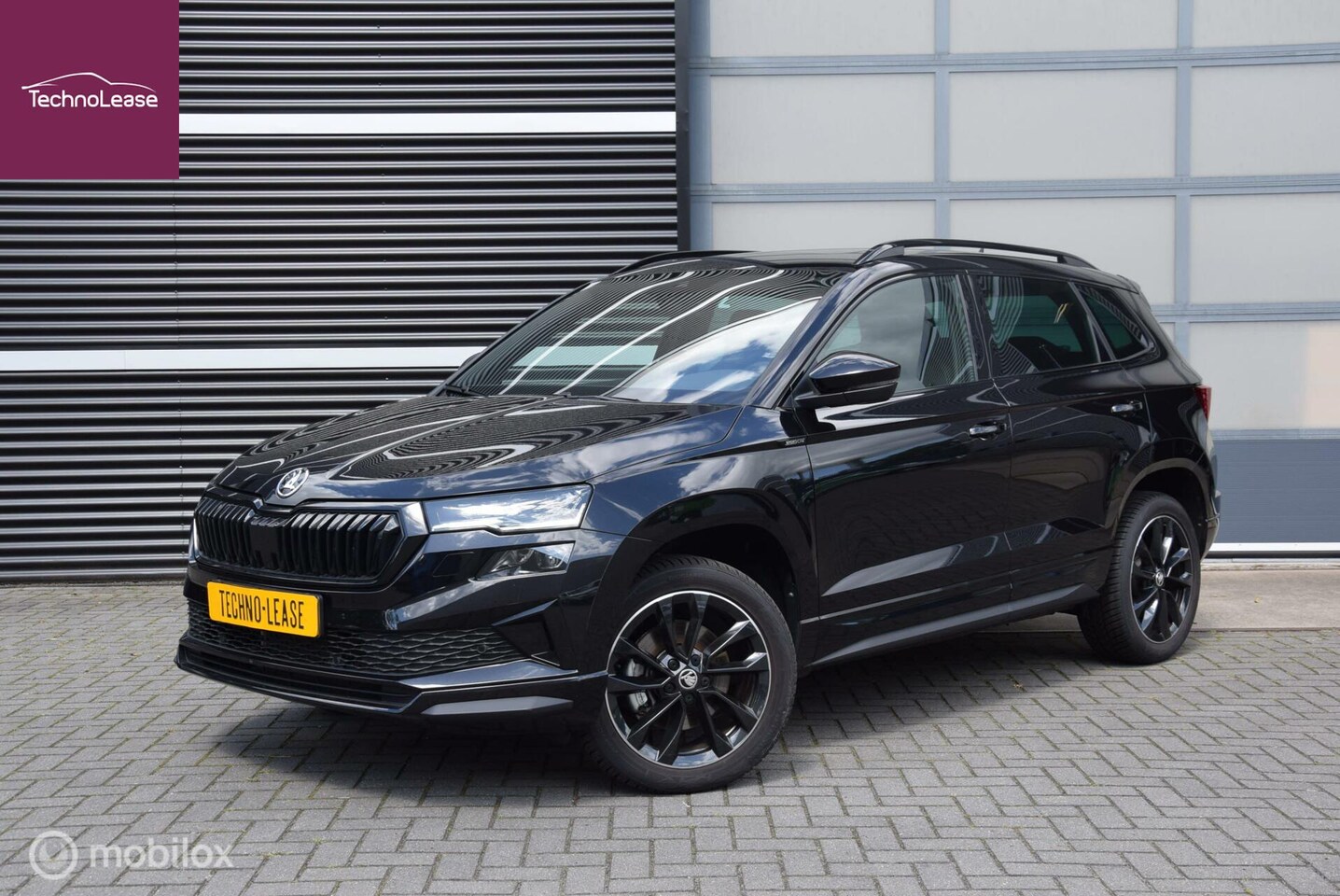 Skoda Karoq - Sportline Business 1.5TSI DSG Automaat Trekhaak - AutoWereld.nl