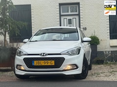 Hyundai i20 - 1.2 HP i-Motion Premium|Stoel-stuurverwarming|