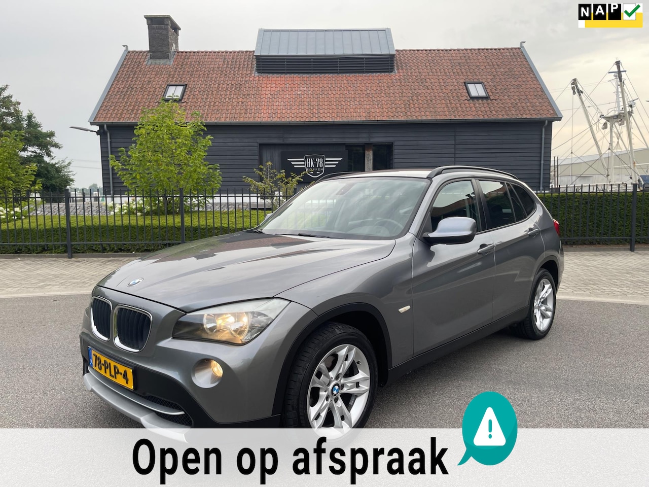BMW X1 - SDrive18i Executive Automaat Navi Pdc 17'Lm - AutoWereld.nl