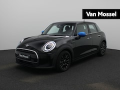 MINI One - 5 door NAVIGATIE | LICHTMETALEN VELGEN | CLIMA | PDC | BLUETOOTH | VOORUIT & ACHTERUIT VER
