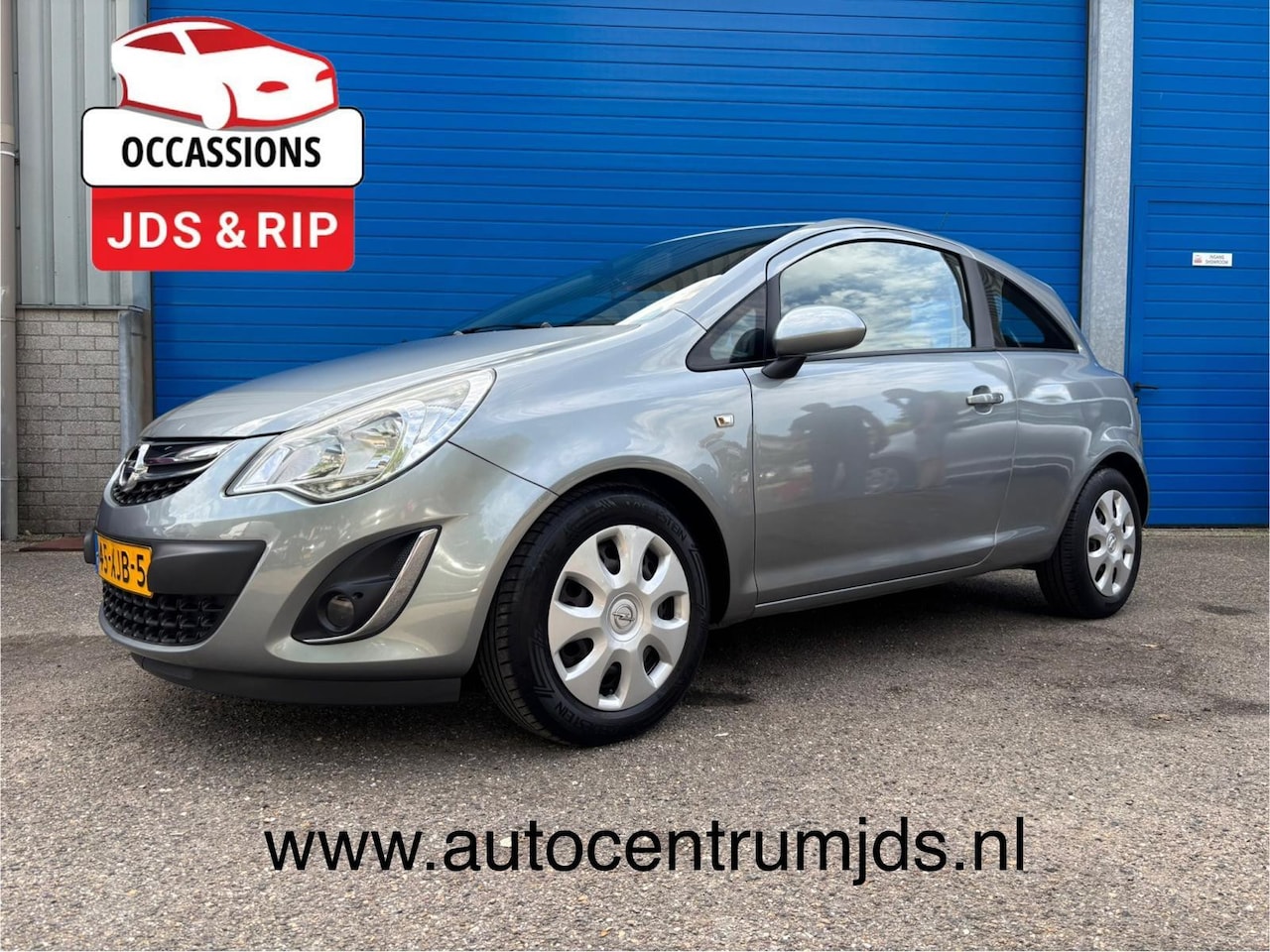 Opel Corsa - 1.4-16V Anniversary Edition 1.4-16V Anniversary Edition - AutoWereld.nl