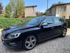 Volvo V60 - 1.6 T3 R-Design