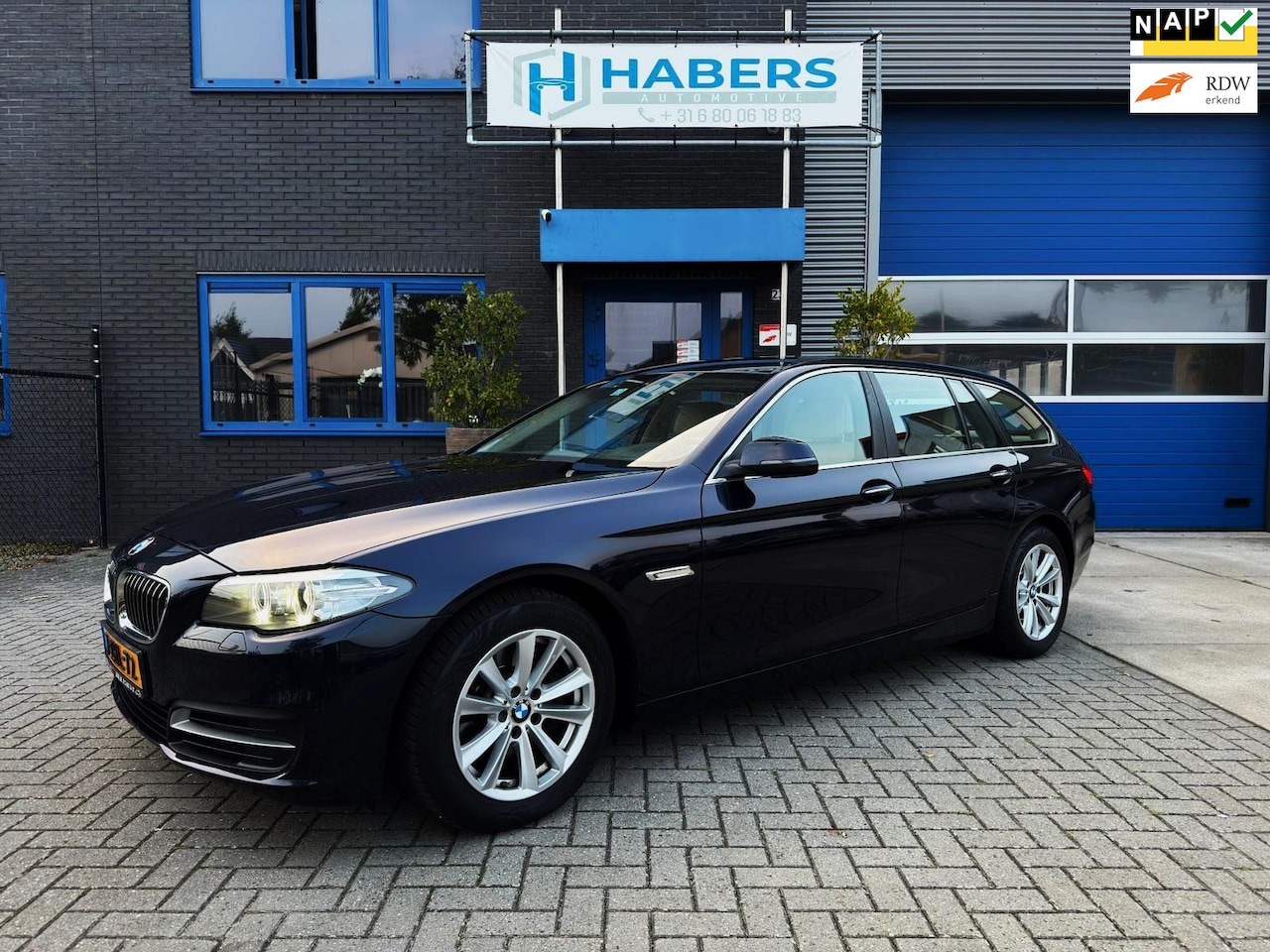 BMW 5-serie Touring - 520i High Executive 184PK|Origineel NL|Face Lift|Proff Navi|Digital Dash|Leder|Trekhaak|St - AutoWereld.nl