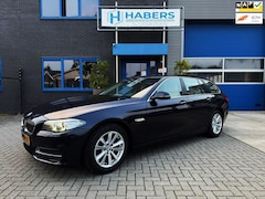 BMW 5-serie Touring - 520i High Executive 184PK|Origineel NL|Face Lift|Proff Navi|Digital Dash|Leder|Trekhaak|St