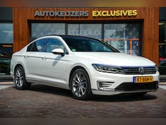 Volkswagen Passat - 1.4 TSI GTE Highline Schuifdak Virtual Dash Keyless Dynaudio