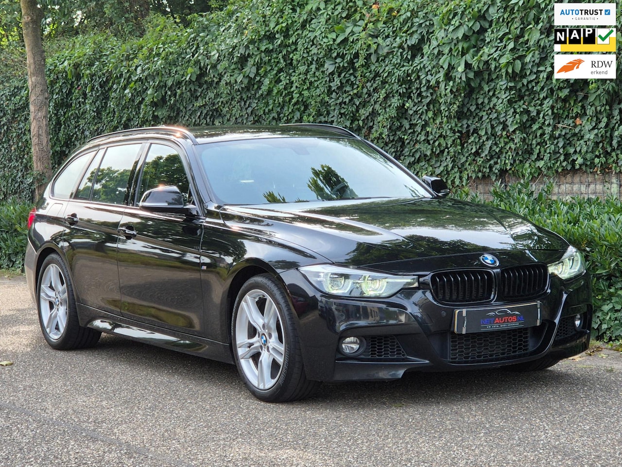 BMW 3-serie Touring - M Sport Corporate Lease Apple CarPlay Trekhaak Zwart LED Evo GR Navi 2e eigenaar Breedset - AutoWereld.nl
