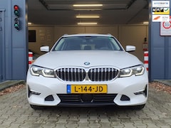 BMW 3-serie Touring - 330e High Executive / PANO / ELEKTR. TREKH. / LASER / KEYLESS / HEAD-UP / ACC / HARM-KARD