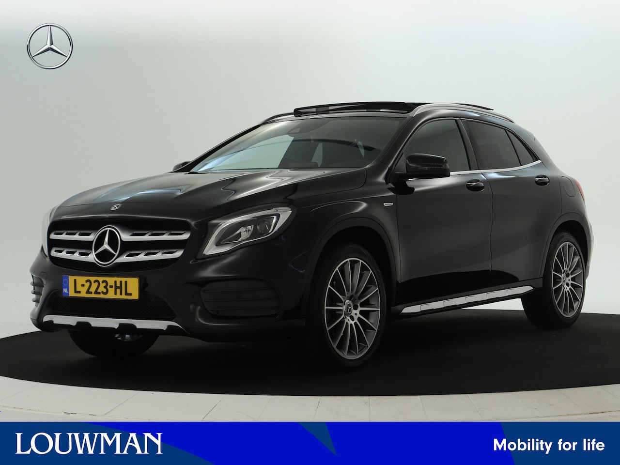 Mercedes-Benz GLA-Klasse - 180 Business Solution AMG Night Upgrade | Panoramadak | Cruise Control | Stoelverwarming | - AutoWereld.nl