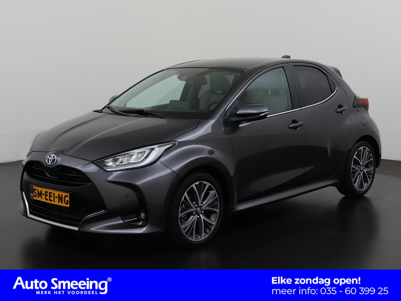 Toyota Yaris - 1.5 Hybrid Iconic | Panoramadak | Head Up | Zondag Open! - AutoWereld.nl