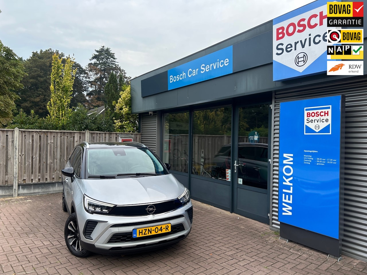 Opel Crossland - ELEGANCE LEVEL 3 1.2T (110pk) Navi, PDC, Pano dak, LM Velgen - AutoWereld.nl