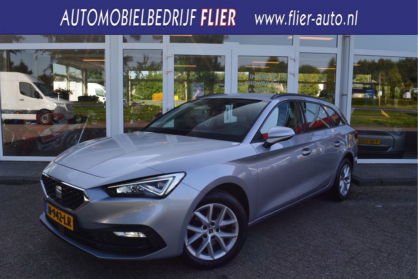 SEAT Leon Sportstourer - 1.5 eTSI 150PK Style Launch Edition DSG | LED | - AutoWereld.nl