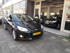 Ford Focus - 1.6 EcoBoost Titanium NAVI AIRCO PDC CRUISE CONTROL