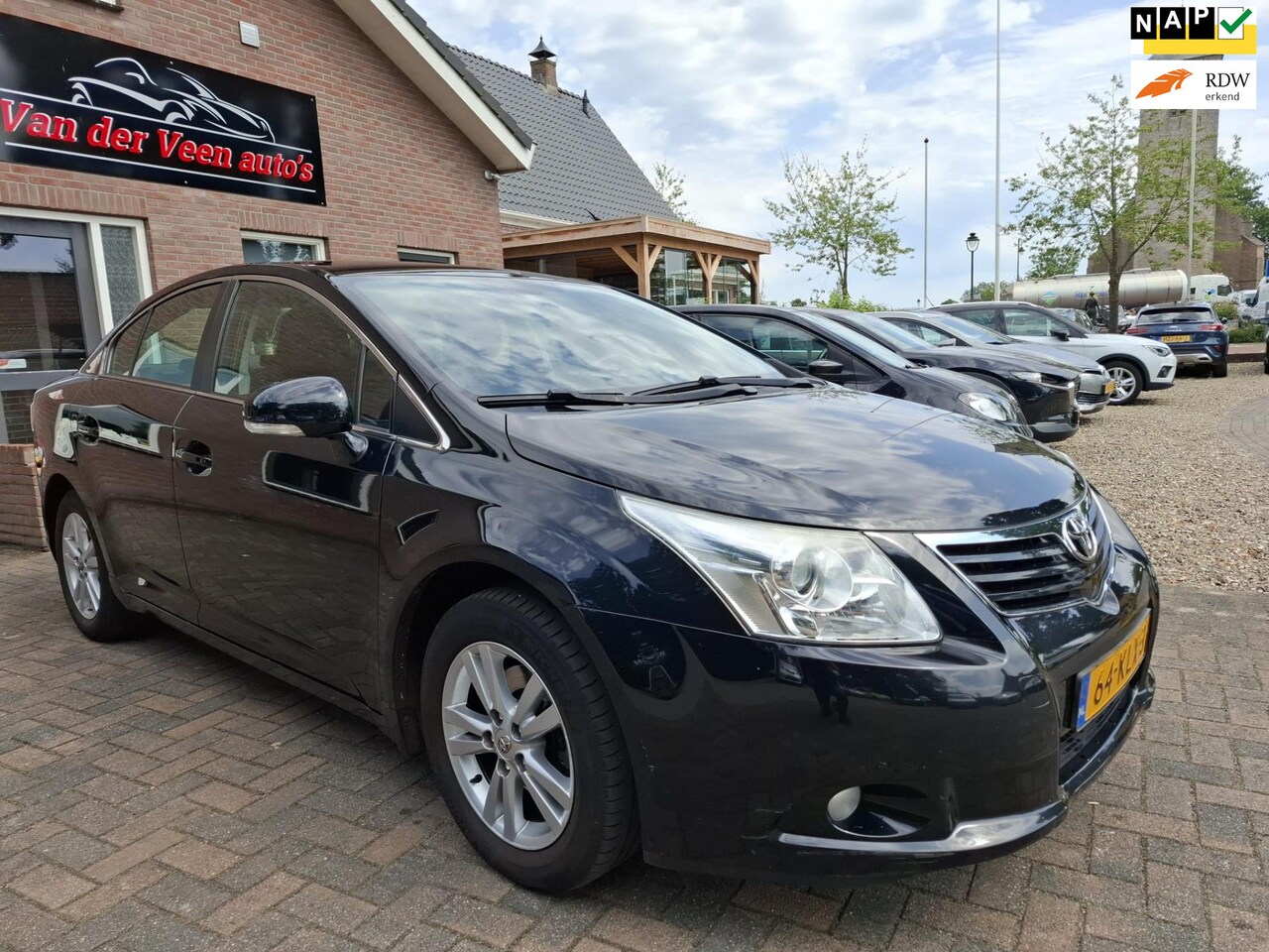 Toyota Avensis - 1.8 VVTi Dynamic. 2de eigenaar, cruise, stoelverwarming, airco, trekhaak, aux, isofix, etc - AutoWereld.nl
