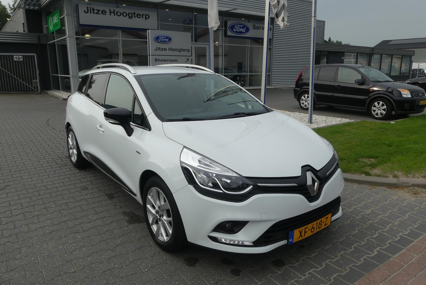 Renault Clio Estate - 0.9 TCe Limited CRUISE, AIRCO, DAB, BLUETOOTH, 140.314KM - AutoWereld.nl