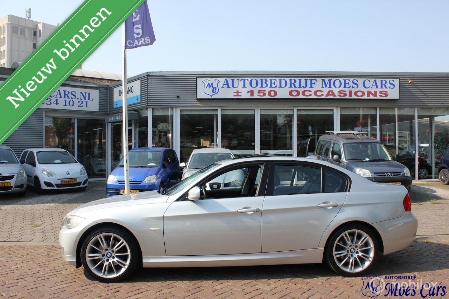 BMW 3-serie - 320i High Executive CLIMATE / NAVI / CRUISE - AutoWereld.nl